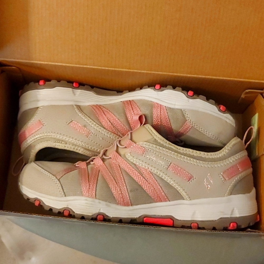 Skechers Slip-On Memory Form Size 8, tan and pink